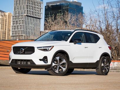 Certified 2026 Volvo XC40 B5 Plus w/ Protection Package Premier