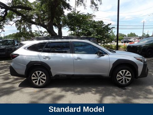Used 2024 Subaru Outback Premium AWD/4WD image 5