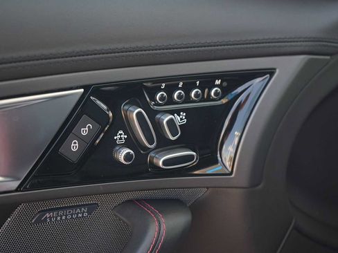 Used 2017 Jaguar F-TYPE Coupe RWD image 12