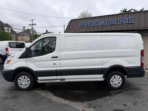 Used 2017 Ford Transit 250 130 Low Roof w/ Exterior Upgrade Package RWD image 2