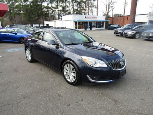 Used 2016 Buick Regal image 11