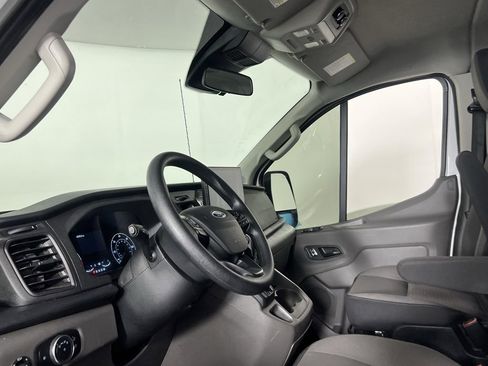 Used 2023 Ford Transit 350 XLT image 23