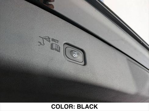 Used 2024 Lincoln Nautilus Reserve w/ Jet Appearance Package (87T) image 25