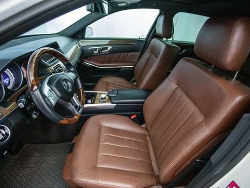 Used 2014 Mercedes-Benz E 350 4dr Sedan E350 RWD image 18