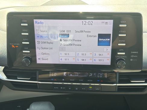 Used 2021 Toyota Sienna LE image 25