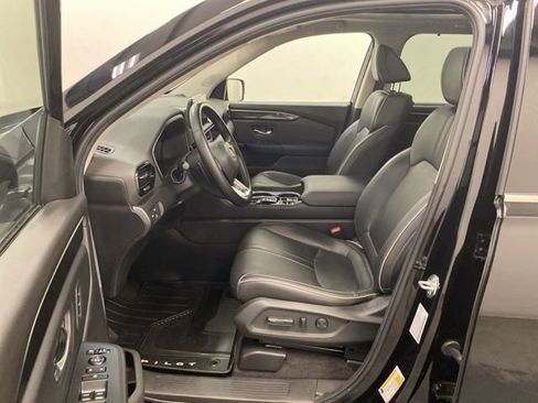 Certified 2024 Honda Pilot Elite image 8