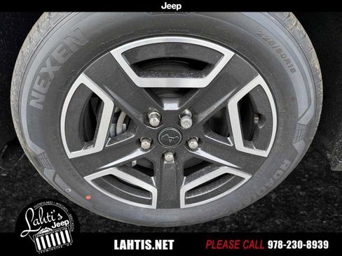 New 2026 Jeep Cherokee Limited image 21