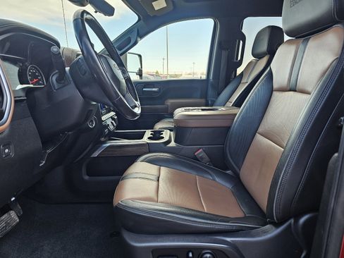 Used 2021 Chevrolet Silverado 2500 High Country w/ Z71 Off-Road Package image 13