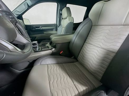 New 2026 Chevrolet Silverado 1500 ZR2 image 22