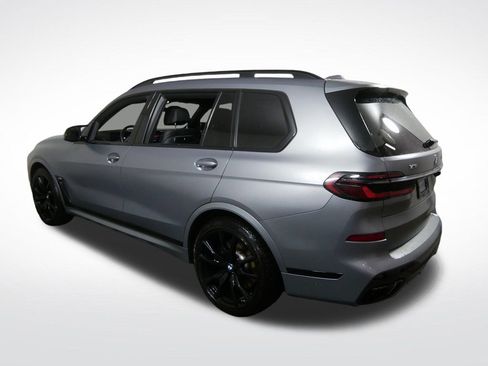 Used 2024 BMW X7 M60i AWD/4WD image 10