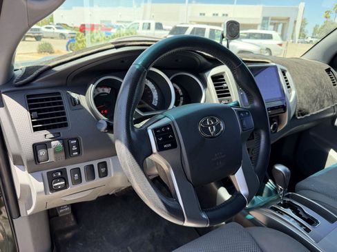 Used 2012 Toyota Tacoma 4x4 Double Cab w/ TRD Sport Pkg image 19