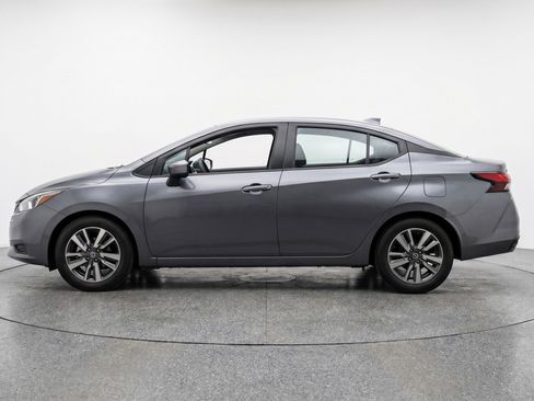 Used 2025 Nissan Versa SV FWD image 5