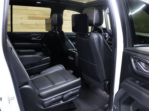 Used 2021 GMC Yukon XL SLT w/ SLT Premium Package RWD image 70