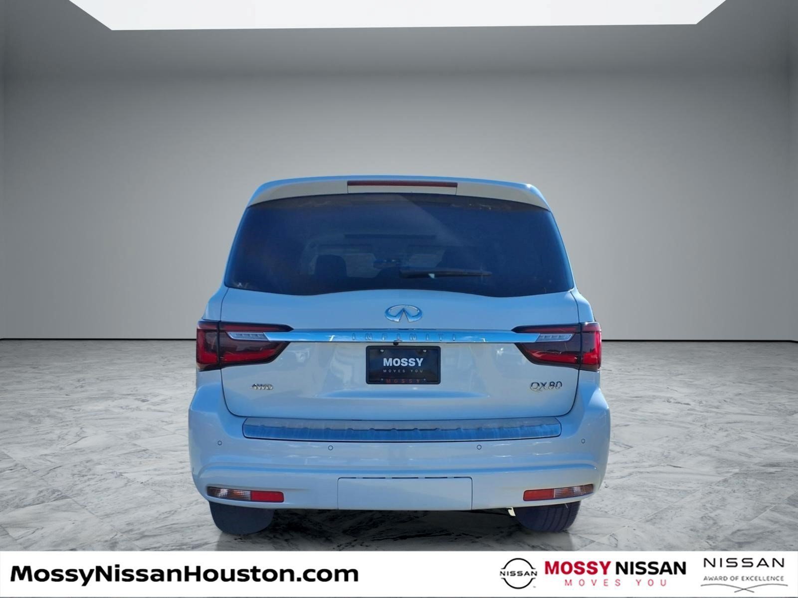 Used 2022 INFINITI QX80 Luxe w/ Cargo Package AWD/4WD image 6