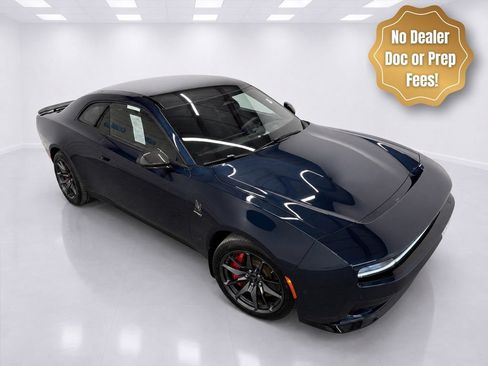Used 2024 Dodge Charger Daytona Scat Pack w/ Plus Group AWD/4WD image 3