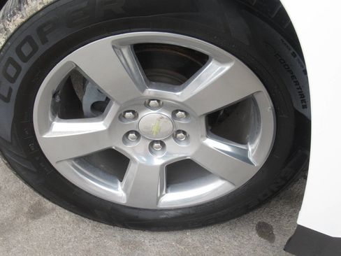 Used 2018 Chevrolet Tahoe Premier AWD/4WD image 4