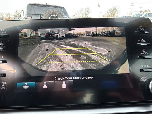 Used 2018 Honda Accord Sport image 11