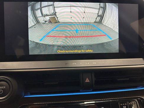 Used 2024 Toyota Prius Limited image 38