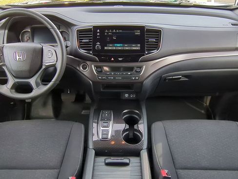 Used 2021 Honda Passport Sport image 14