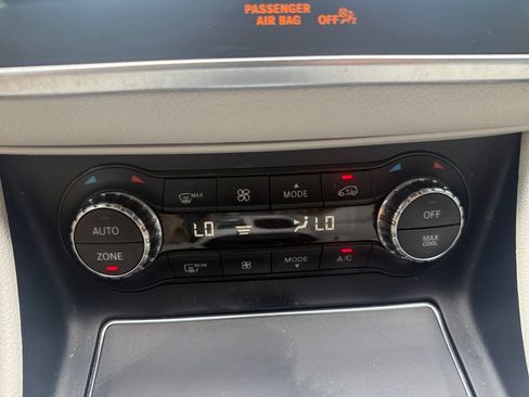 Used 2019 Mercedes-Benz GLA 250 image 27
