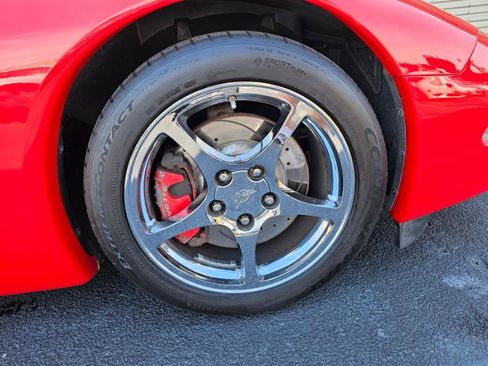 Used 1999 Chevrolet Corvette Convertible w/ Memory Pkg image 29