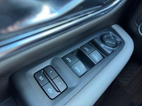 Certified 2023 GMC Yukon SLT image 5