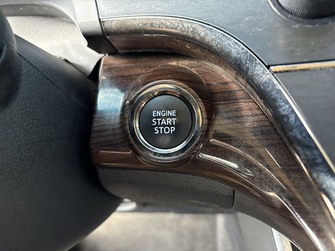 Used 2013 Toyota Avalon XLE Touring FWD image 29