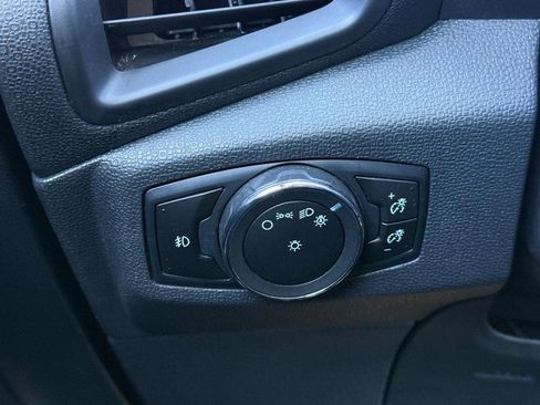 Used 2019 Ford EcoSport SE image 25