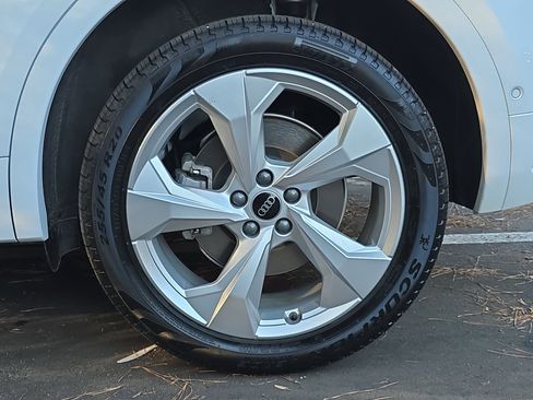 Used 2024 Audi Q5 2.0T Prestige image 34