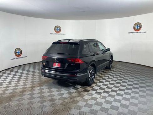 Used 2022 Volkswagen Tiguan S image 17