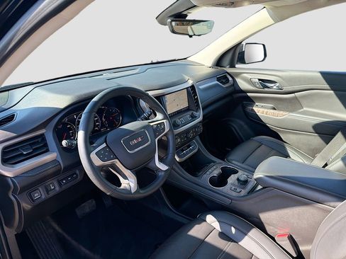 Used 2023 GMC Acadia Denali w/ Denali Ultimate Package image 9