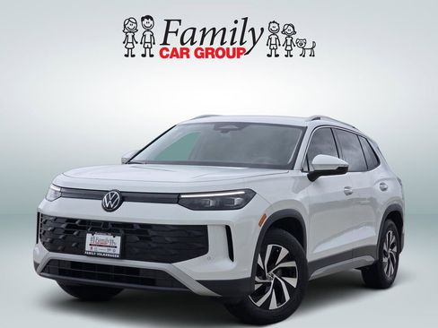 New 2026 Volkswagen Tiguan S image 1