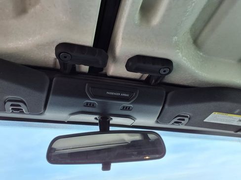 Used 2019 Jeep Wrangler Sport image 18