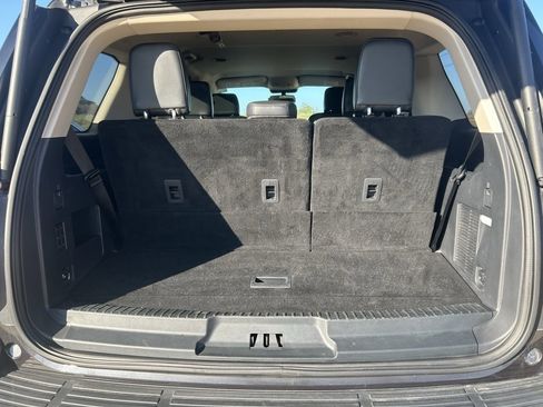 Used 2024 Ford Expedition XLT image 7