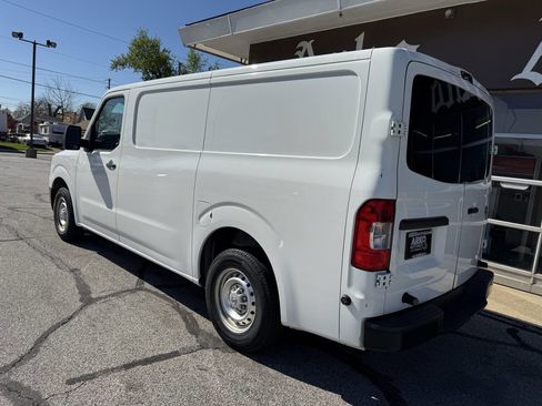 Used 2014 Nissan NV 1500 S w/ Side & Curtain Airbag Package RWD image 7