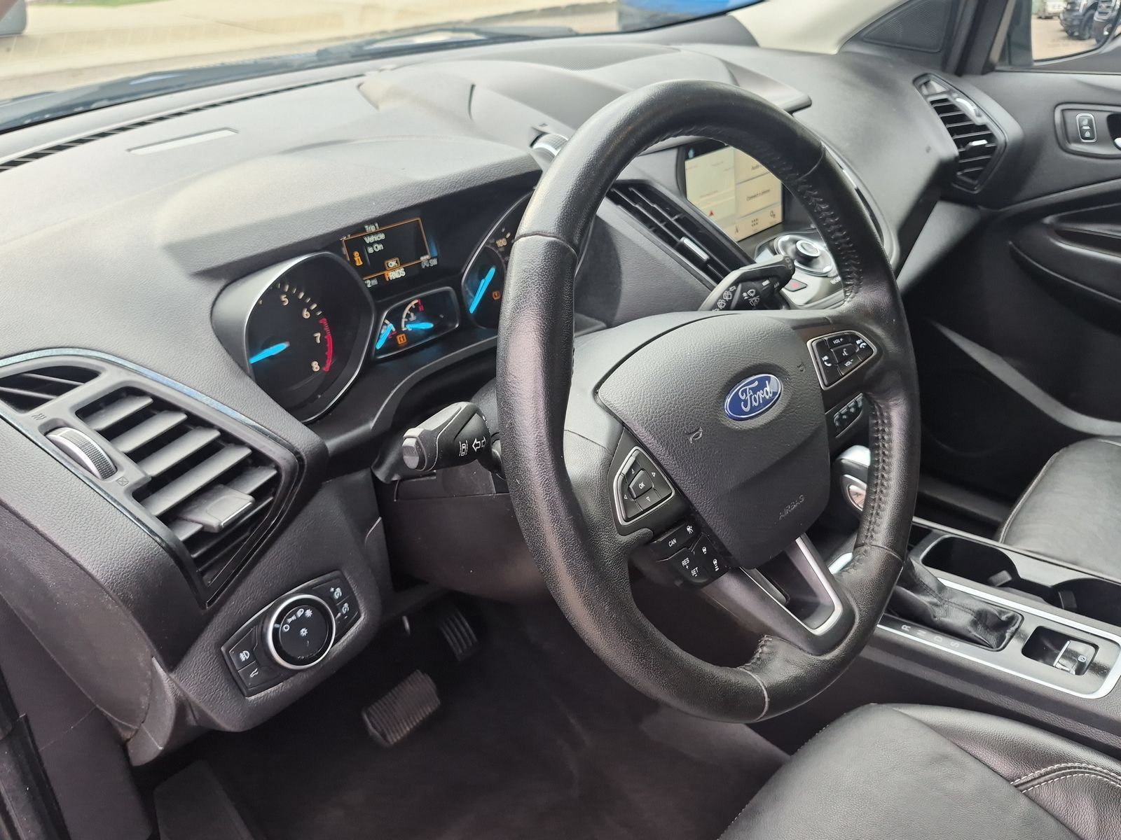 Used 2019 Ford Escape Titanium AWD/4WD image 11