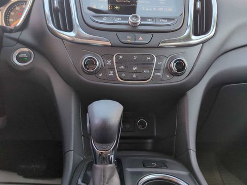 Used 2024 Chevrolet Equinox LT image 17