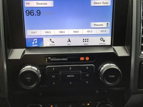 Used 2019 Ford F250 XLT w/ XLT Premium Package AWD/4WD image 10