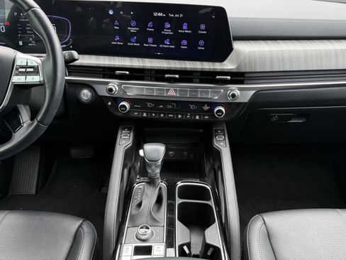 Used 2025 Kia Telluride EX w/ EX Captain's Chair Package AWD/4WD image 40