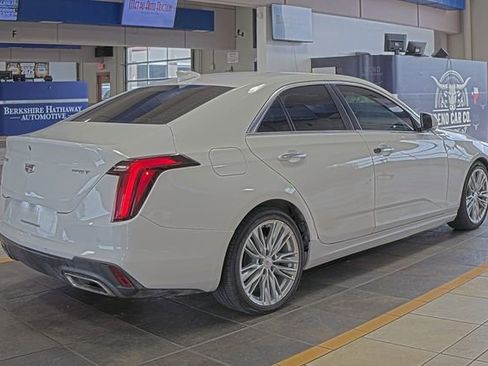 Used 2020 Cadillac CT4 Premium Luxury RWD image 3