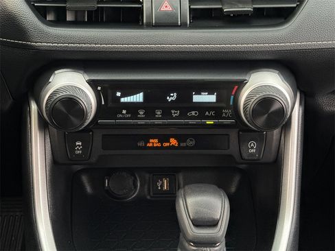 Used 2025 Toyota RAV4 LE image 21