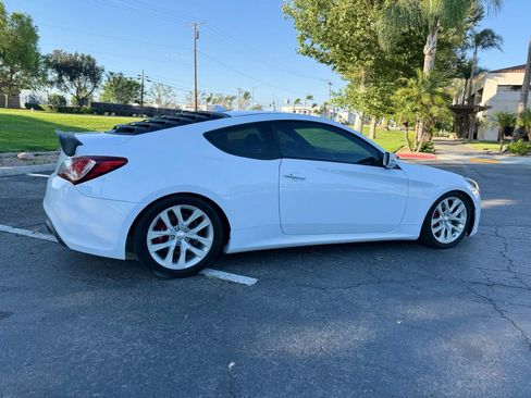 Used 2015 Hyundai Genesis 3.8 RWD image 25