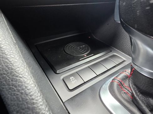 Used 2012 Volkswagen Golf 2-Door FWD image 15
