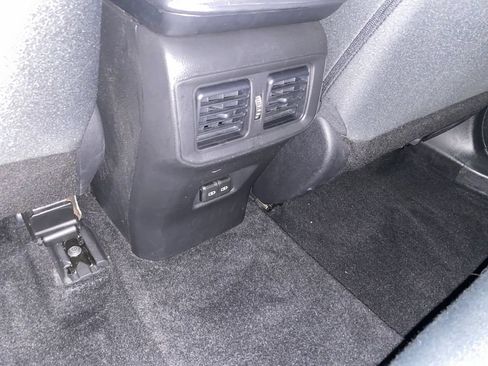Used 2022 Toyota RAV4 XLE w/ Convenience Package AWD/4WD image 15