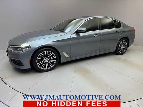Used 2017 BMW 540i xDrive image 1