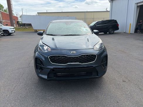 Used 2022 Kia Sportage LX image 2