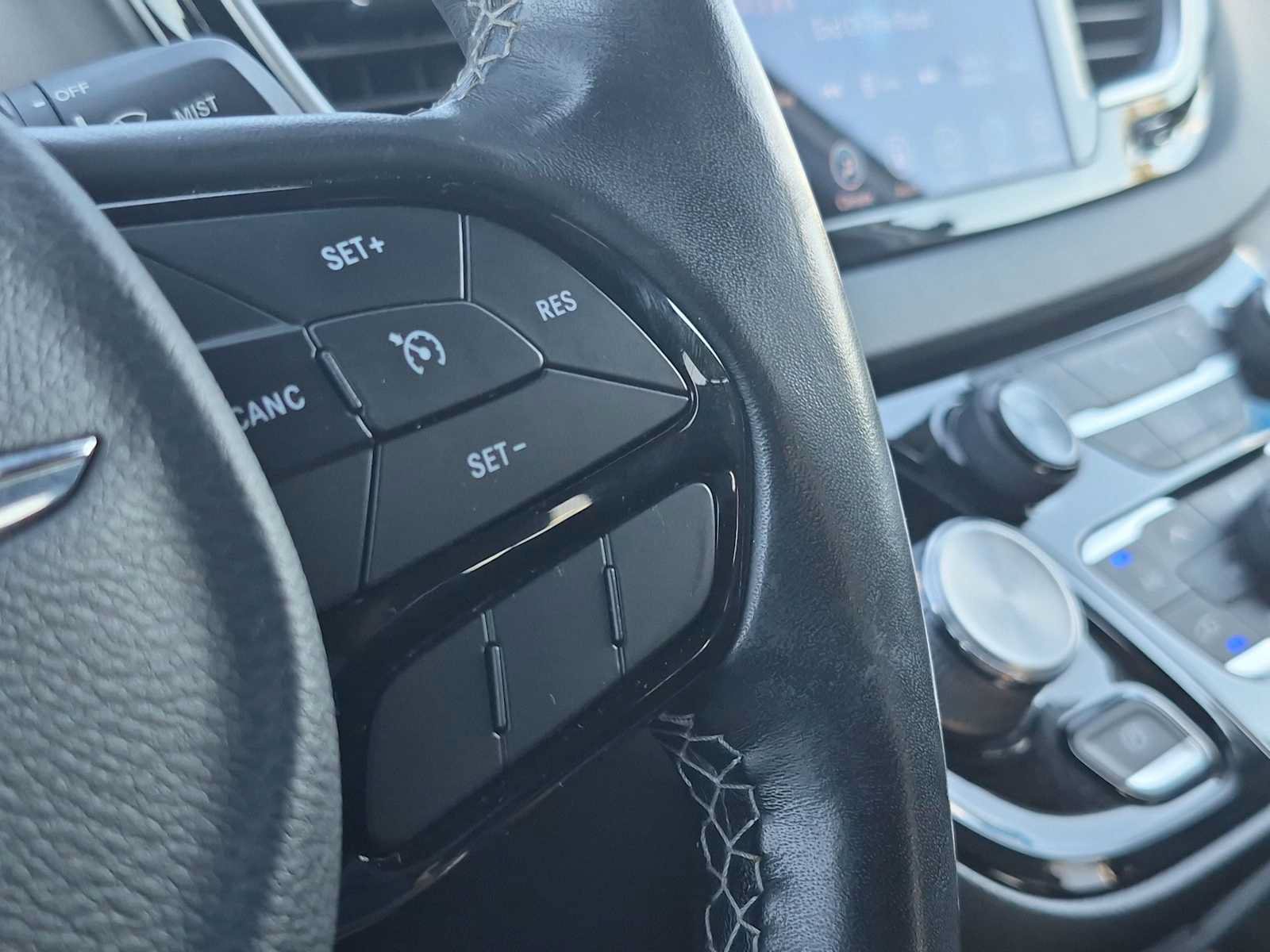 Used 2019 Chrysler Pacifica Touring Plus w/ S Appearance Package FWD image 24