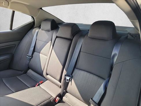 Used 2023 Nissan Altima 2.5 SV image 14