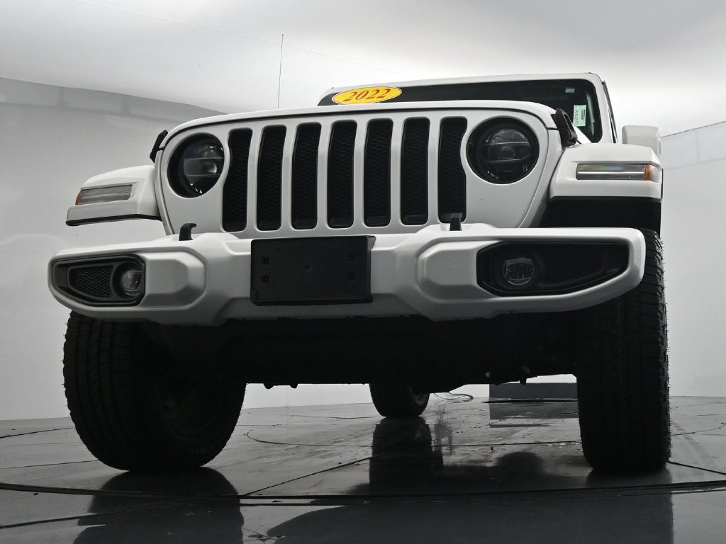 Used 2022 Jeep Wrangler Unlimited Sahara AWD/4WD image 33