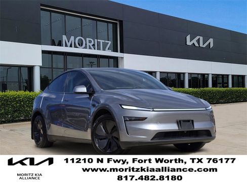 Used 2026 Tesla Model Y Long Range image 1